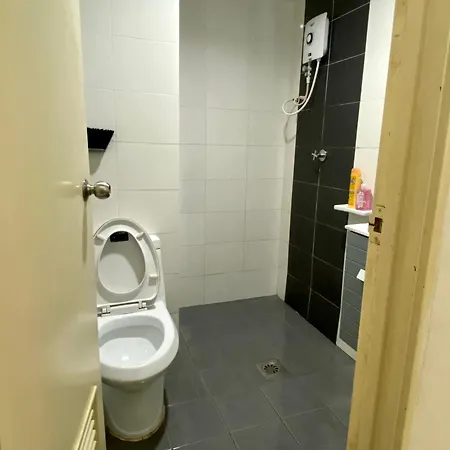 Private Studio Viana Court Service Apartment 3 With Private Parking Kota Bharu Exterior photo
